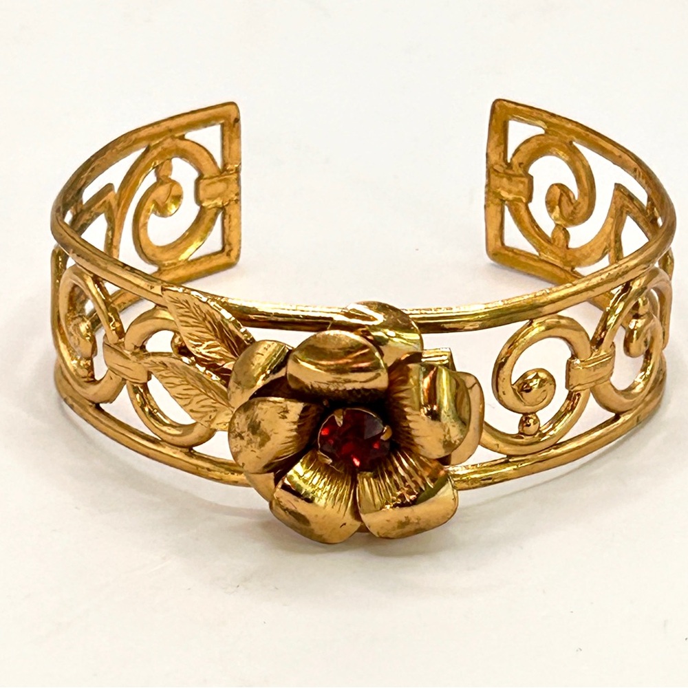 Vintage Coro Gold Plated Open Filigree Gold Flower Cuff Bracelet
